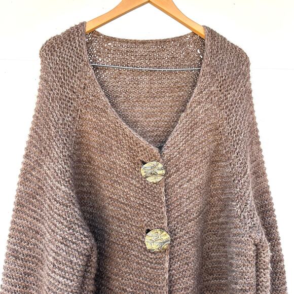 Boutique Hand Knit Oversized Soft Brown Cardigan Sweater Sterling Silver XL - Picture 3 of 10